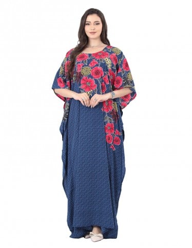 A comfortable and elegant butterfly-cut jalabiya