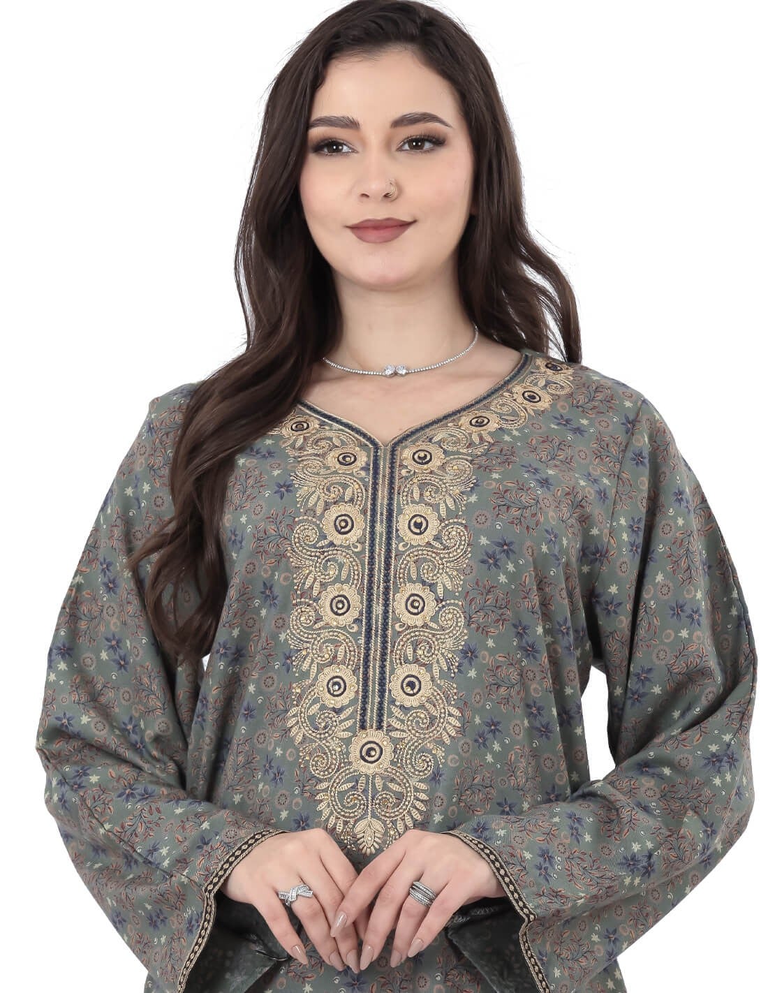 A lightweight jalabiya with long sleeves