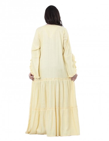 A light reception jalabiya with long sleeves.
