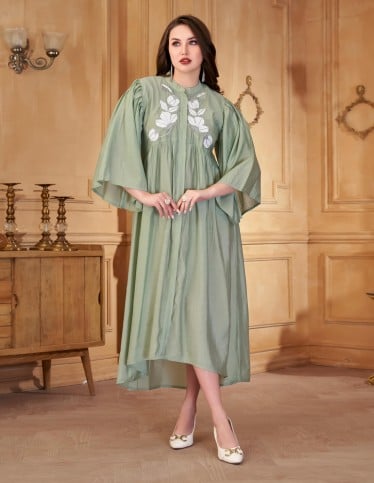 "Green Luxury" Jilbab with Premium Embroidery and Wide Tussle Sleeves