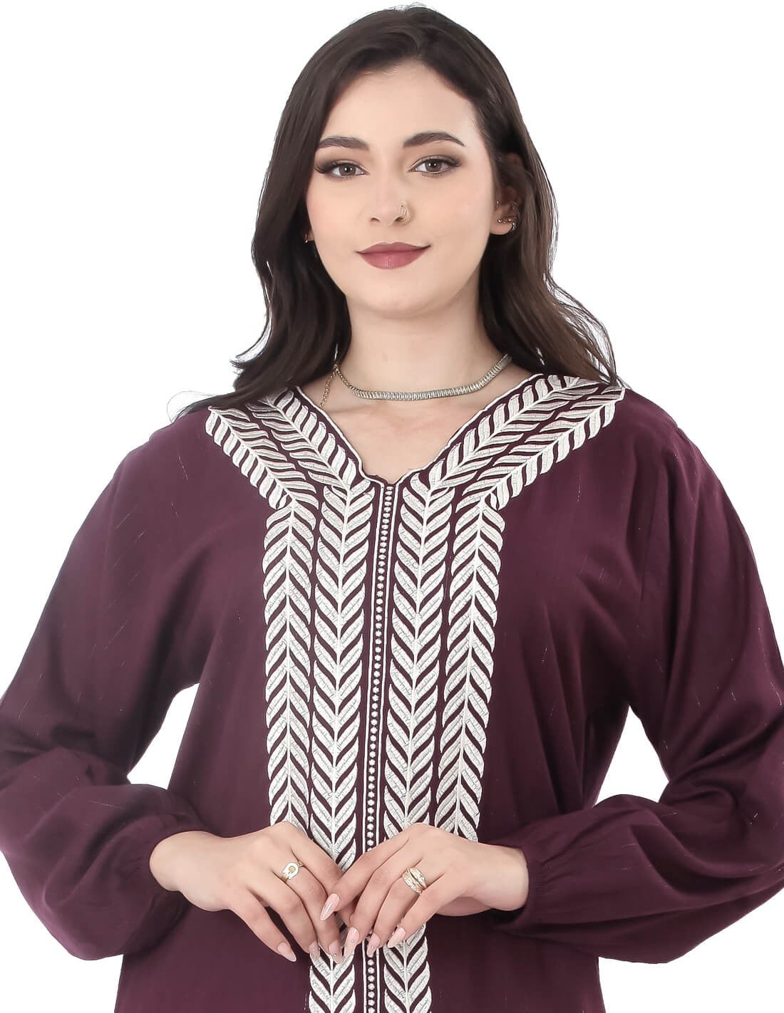 جلابية إليجانس المطرزة بخفة