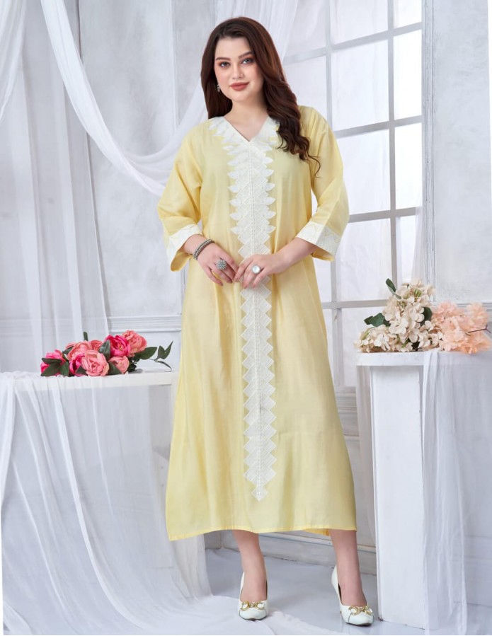 Short reception jalabiya with two-thirds sleeves