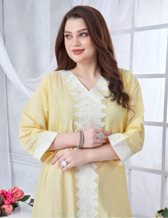 Short reception jalabiya with two-thirds sleeves