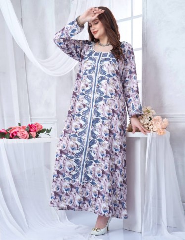 Long-sleeved embroidered and stitched jalabiya