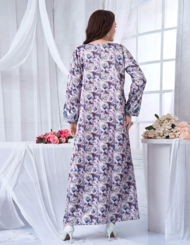 Long-sleeved embroidered and stitched jalabiya