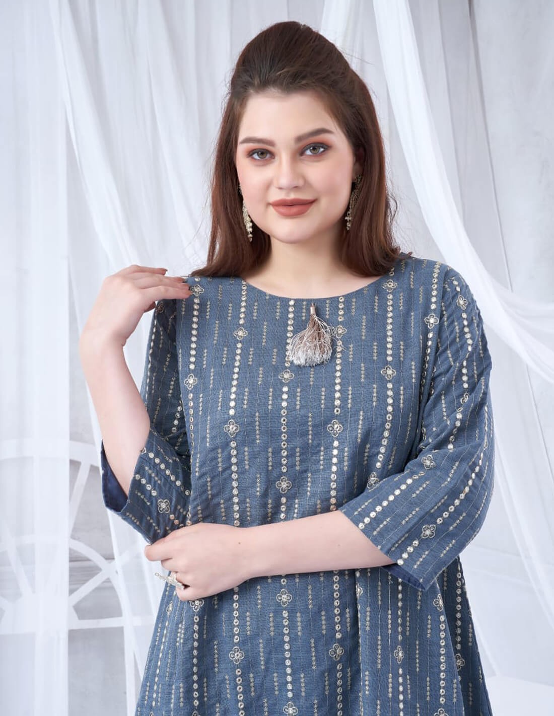 Luxurious Short Jalabiya with Full Embroidery and Hiran Sleeves