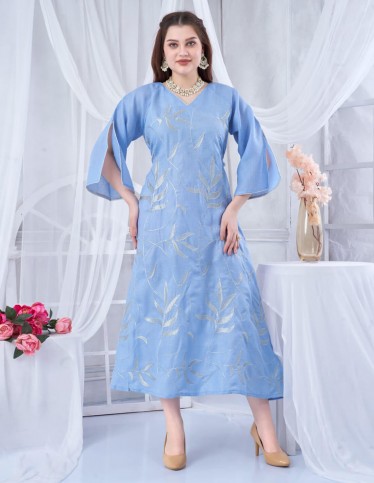 Short jalabiya with three-quarter sleeves