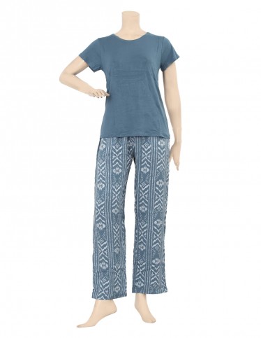 Supreme Comfort, Loungewear Elegance: The Silky Sleep Pajamas!