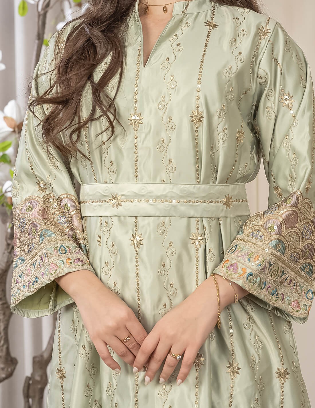 Short Jalabiya with Half Sleeves and Embroidery