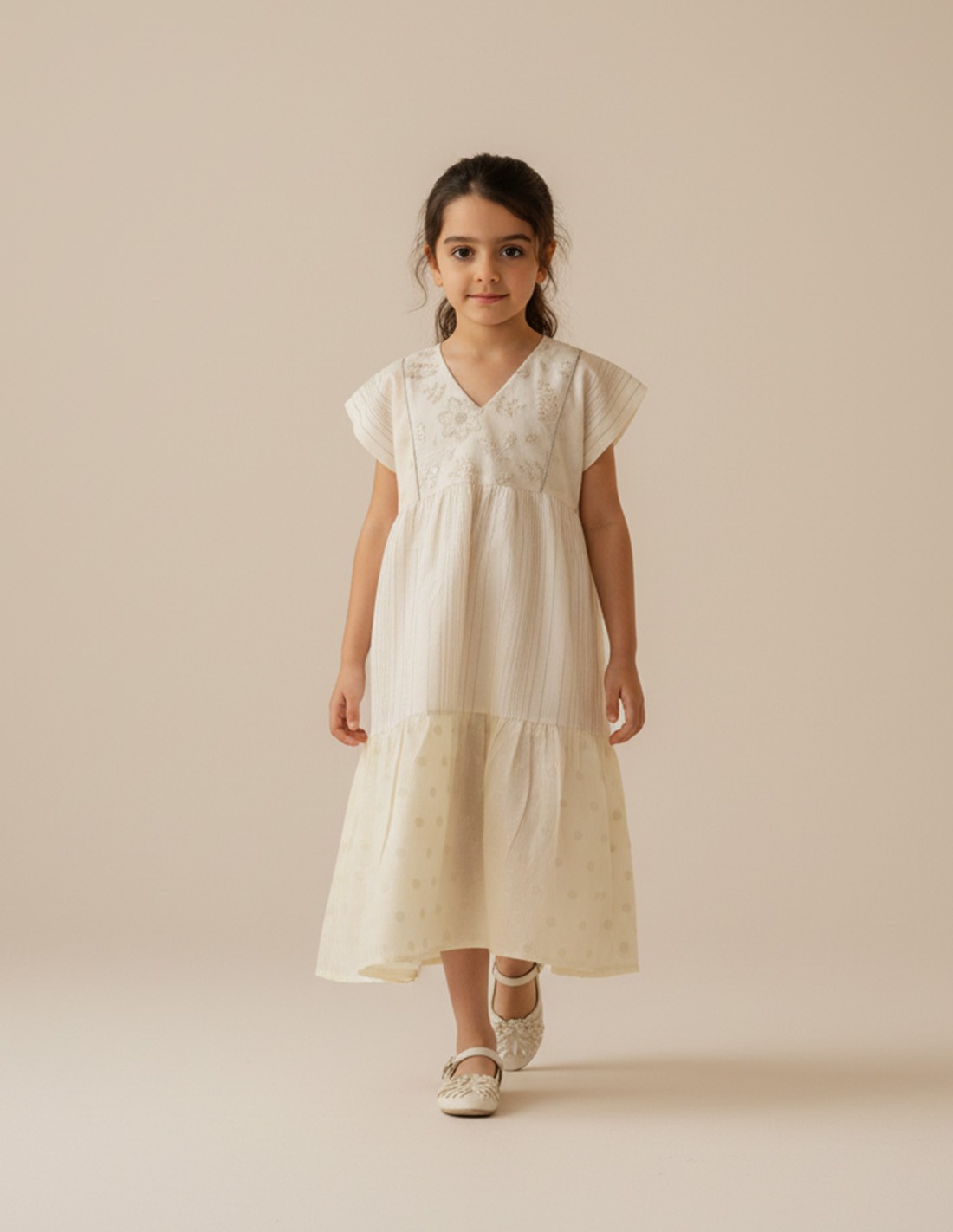 Elegant White girls' jalabiya.
