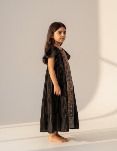 Elegant Ivory White girls' jalabiya.