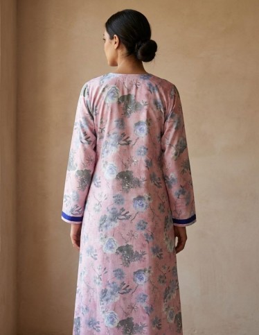Embellished floral reception jalabiya in luxurious cotton