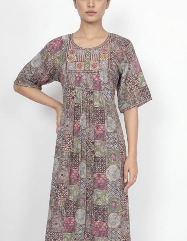 Modern Mosaic Home Jalabiya with Delicate Embroidery.