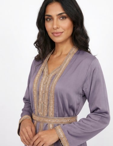 Luxury 2-Piece Evening Jalabiya - Hand-Beaded Embroidery with Elegant Belt.