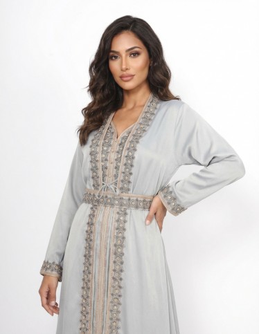 Luxury 2-Piece Evening Jalabiya - Hand-Beaded Embroidery with Elegant Belt.