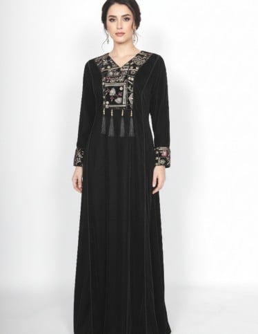 "Al-Jawhara" Velvet Reception Jalabiya – Luxurious Embroidery on Chest & Sleeves.
