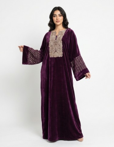 "Al-Maram" Velvet Jalabiya – Royal Flared Sleeves & Fine Craft Embroidery.