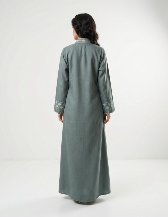 "Ru’a" Luxury Reception Jalabiya – Wide Sleeves with Elegant Thread Embroidery.