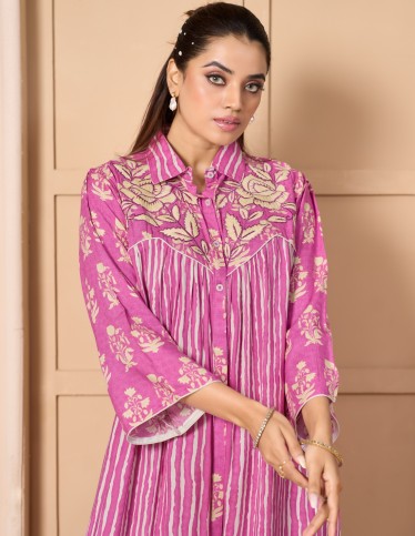 "Daylight Bloom" Modern Jalabiya – Shirtdress Design with Printed Fabric & Elegant Embroidery.