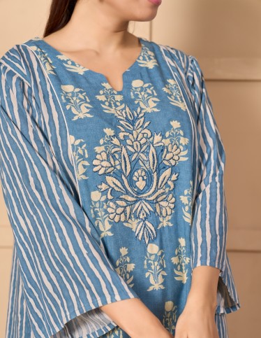 "Camellia" Reception Gown – Tiered Shirt-Style with Direct Embroidery.