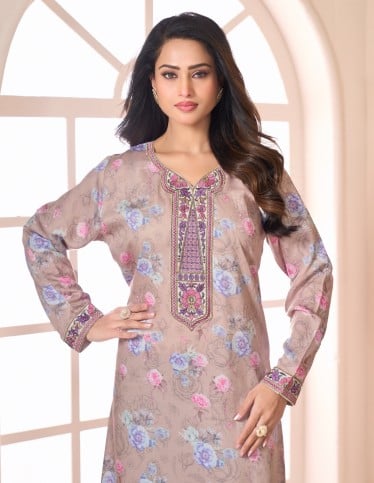"Nesma" Daily Jalabiya – Soft Cotton-Feel Fabric with Delicate Embroidery.