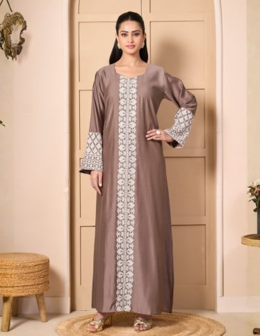 "Noor" Reception Gown – Silk-Crepe Look with Luxurious White Embroidery.