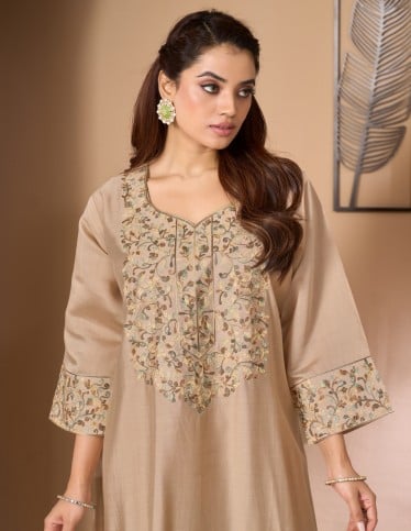 "Kashmir" Daily Jalabiya – Soft Silk-Crepe with 3/4 Sleeves & Kashmiri Art.