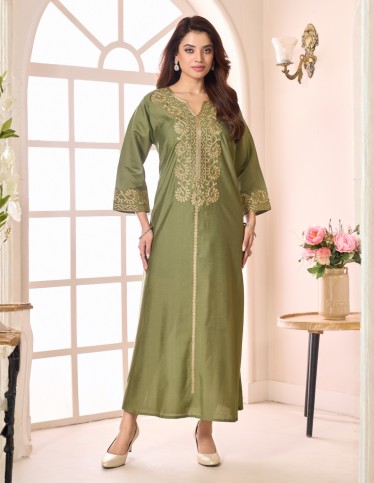 "Jawaher" Home Jalabiya – Silk-Crepe Style with Golden Aari Embroidery.
