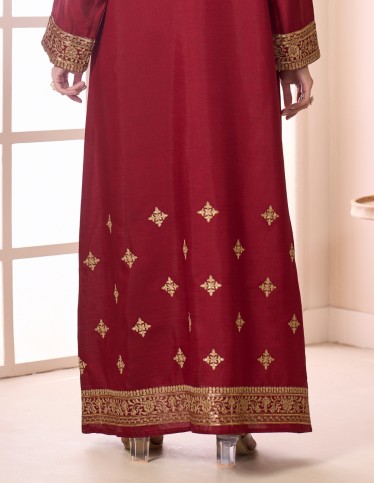 "Sultana" Reception Gown – Deep Oudi with Soft Aari, Qasab & Sequin Embroidery.