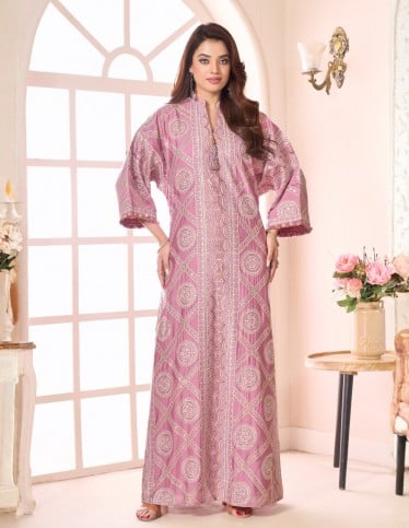 Soft Pink Jalabiya with Geometric Patterns and Gilded Embroidery