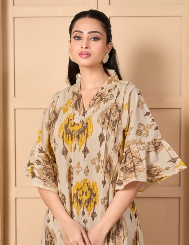 "Ikat Classic" Beige and Gold Jalabiya with Ruffled Sleeves