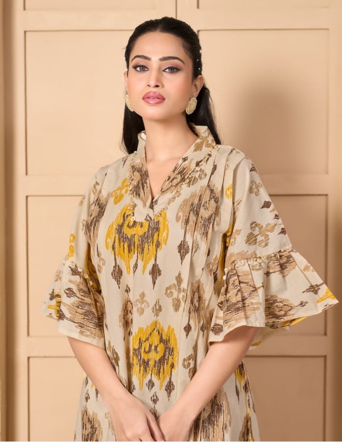 "Ikat Classic" Beige and Gold Jalabiya with Ruffled Sleeves