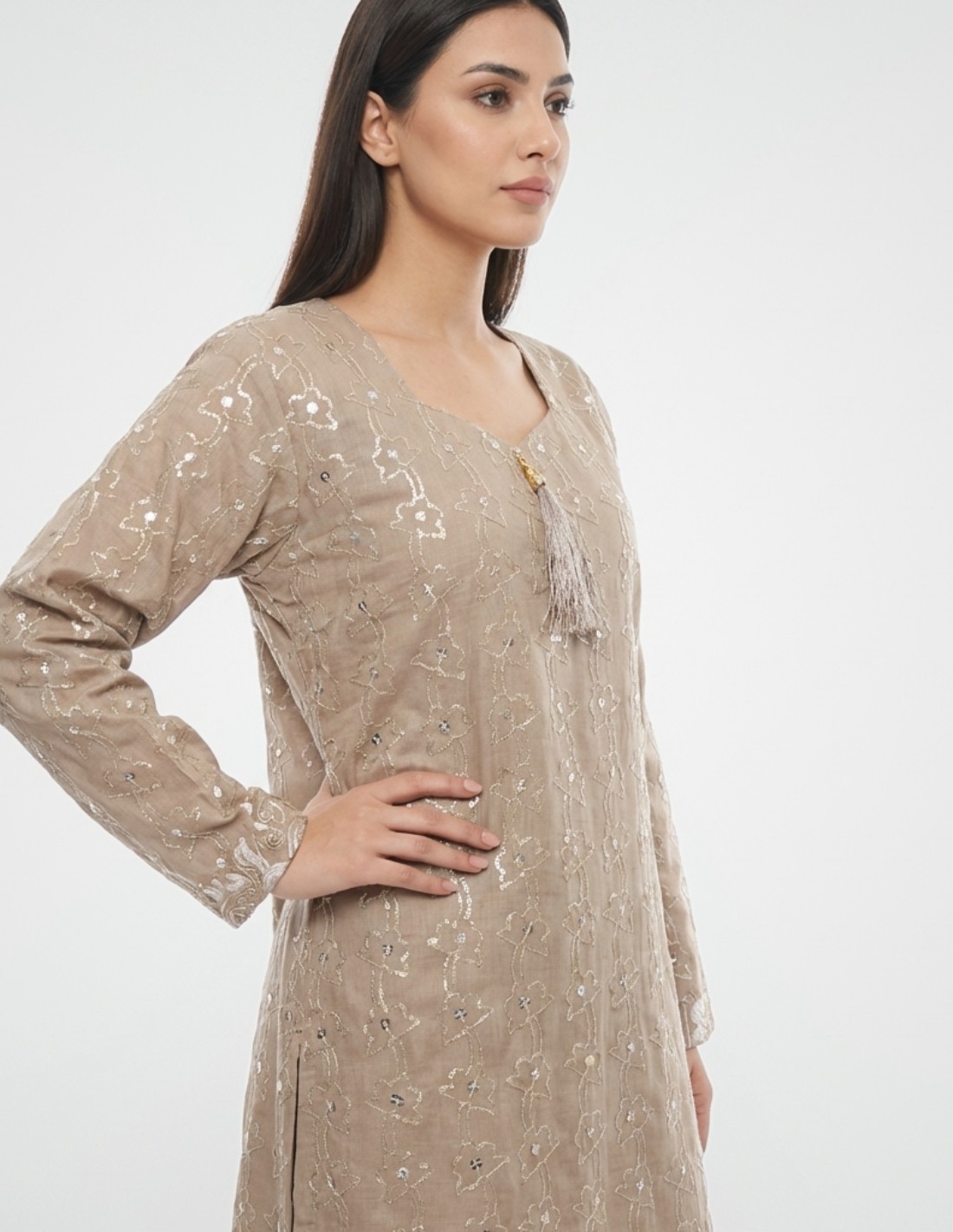 "Rimal" Earthy Brown Jalabiya with Floral Embroidery & Border Detail