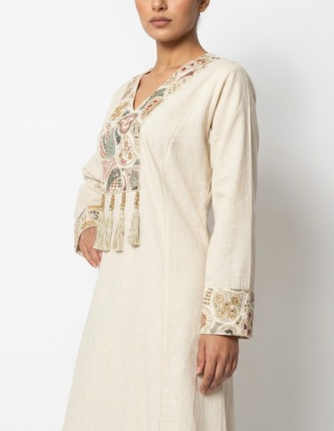 Embroidered Off-White Linen-Style Jalabiya with Decorative Tassels