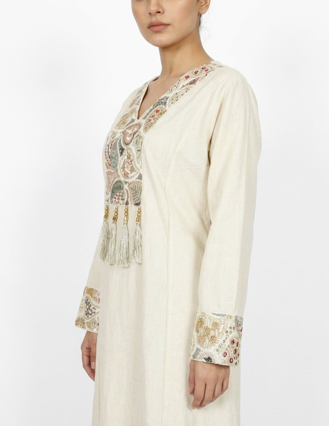 Embroidered Off-White Linen-Style Jalabiya with Decorative Tassels
