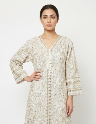 Elegant White Jalabiya with Gold Embroidery and Sequin Accents