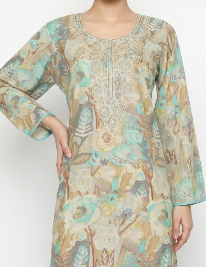 Elegant Watercolor Print Jalabiya with Hand-Embroidered Accents