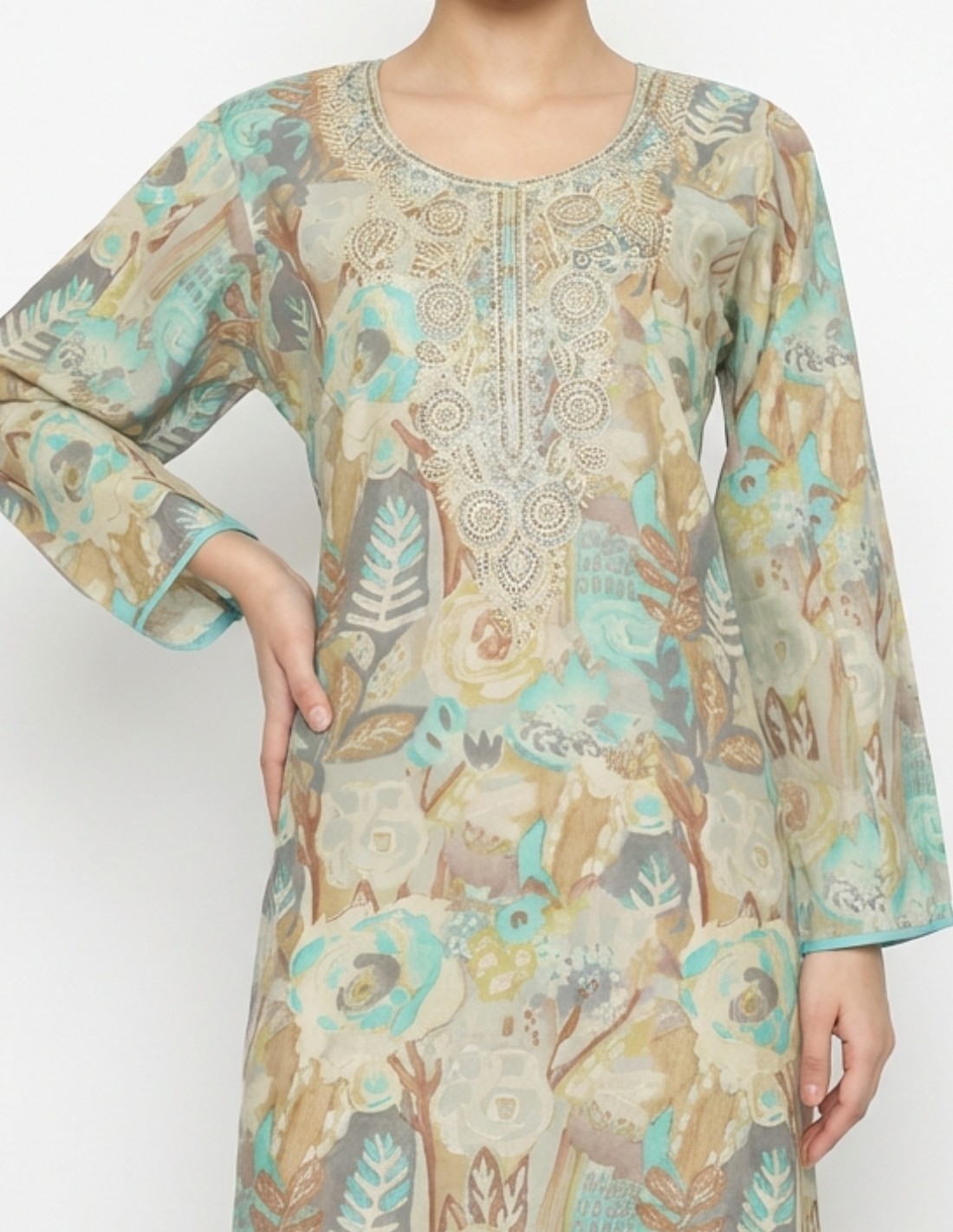 Elegant Watercolor Print Jalabiya with Hand-Embroidered Accents