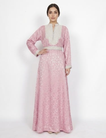 Elegant Rose-Pink Moroccan Kaftan with Ornate Silver-White Embroidery