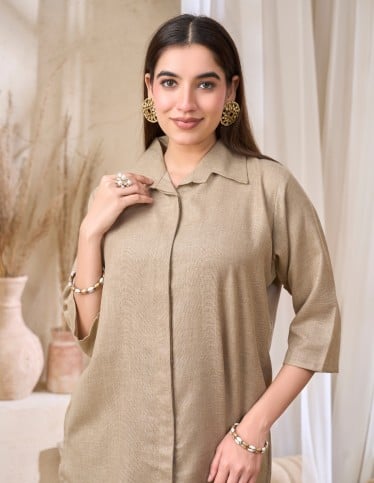 Chic Minimalist Shirt & Trousers Set - Earthy Tone
