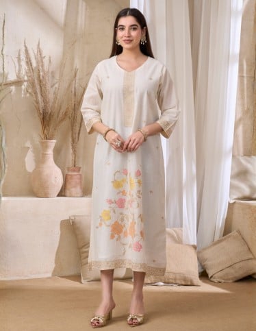 Elegant Floral Embroidered Cream Jalabiya