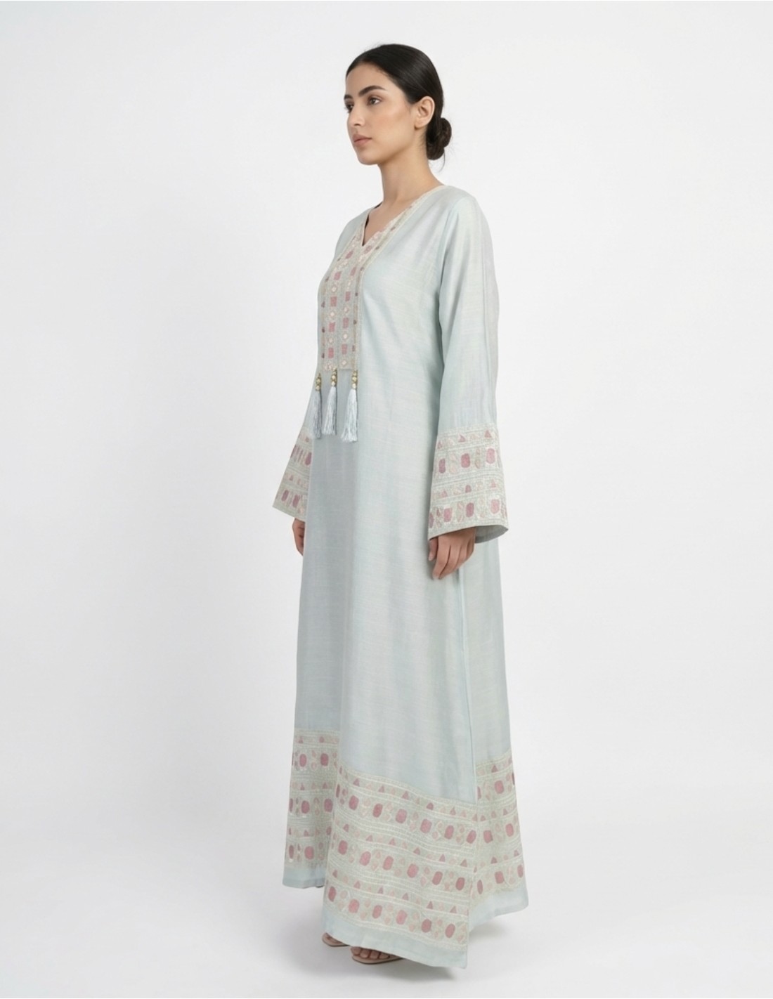 Elegant Embroidered Jalabiya with Tassels