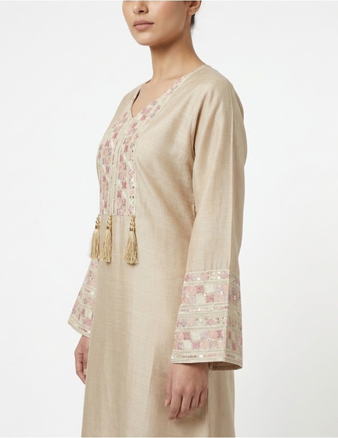 Elegant Embroidered Jalabiya with Tassels and Bell Sleeves