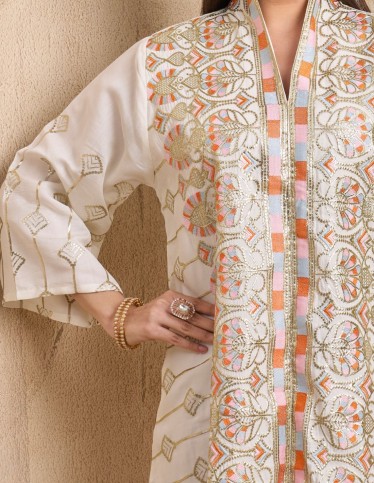 Embroidered White Open Front Jalabiya