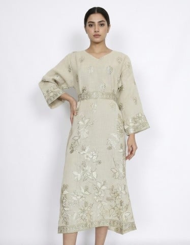 Elegant Embroidered Jalabiya with Belt