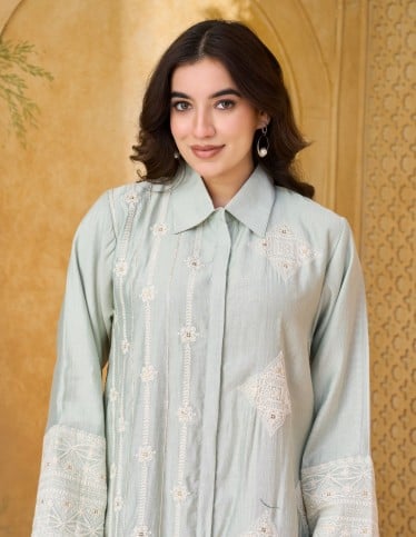Mint Green Collared Jalabiya with White Embroidery