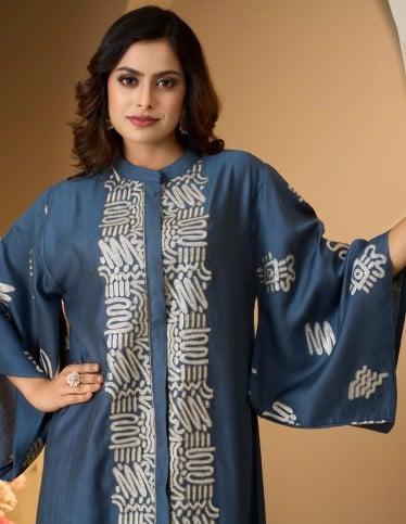 Elegant Indigo Embroidered Kaftan Dress