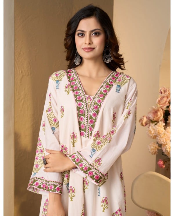 Elegant Floral Printed Jalabiya