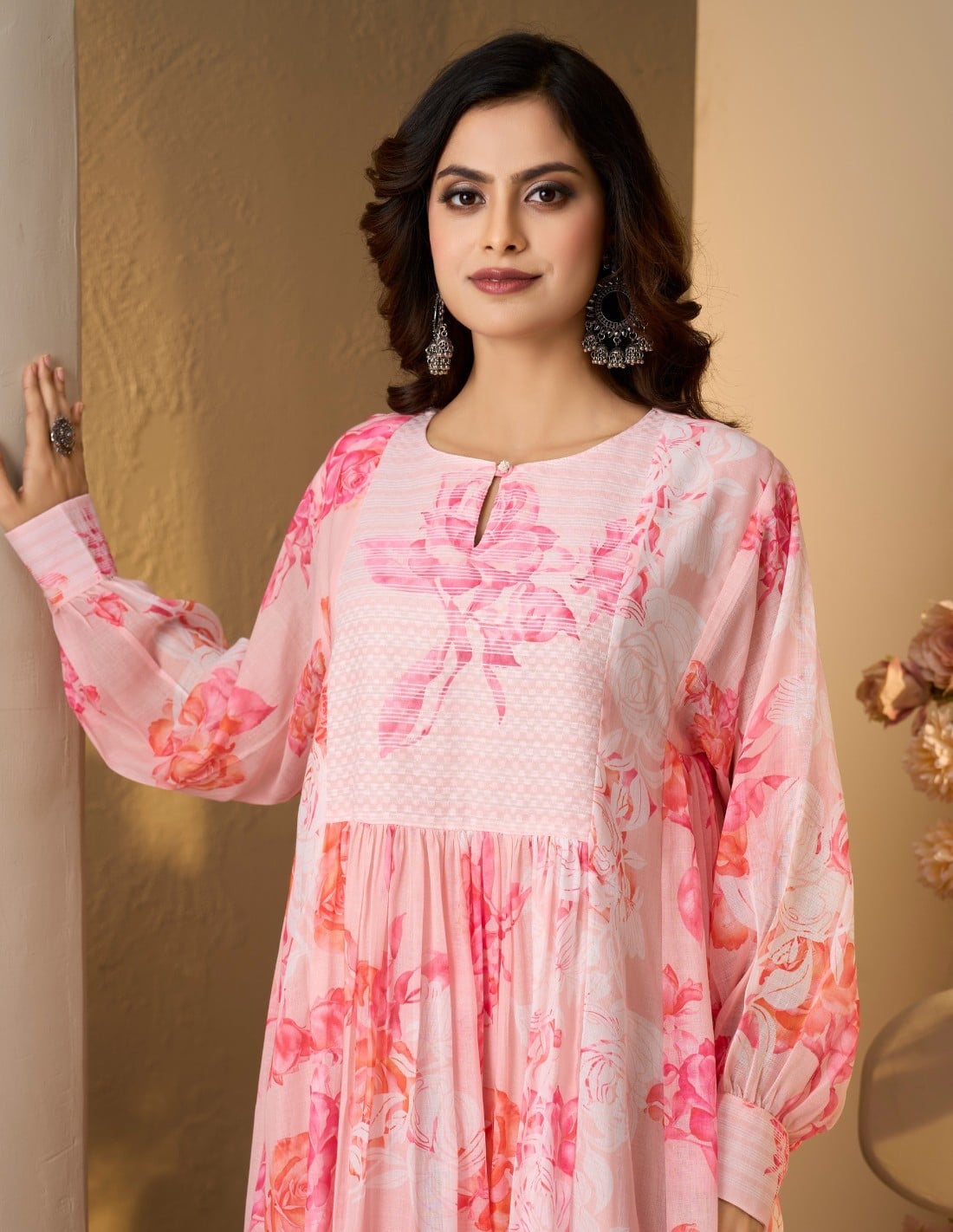 Elegant Floral Pink Jalabiya