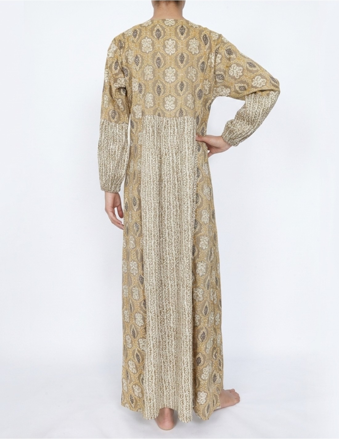 Elegant Earth-Tone Embroidered Jalabiya